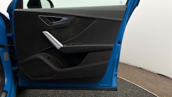 Audi Q2 TFSI S LINE BLACK EDITION