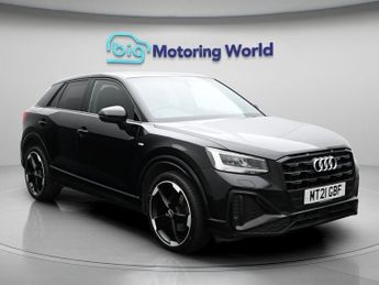 Audi Q2 TFSI S LINE BLACK EDITION