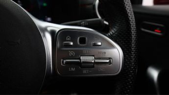 Mercedes-Benz A Class A 180 AMG LINE EXECUTIVE