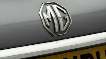 MG MG5 EXCLUSIVE