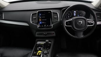 Volvo XC90 B5 MOMENTUM AWD