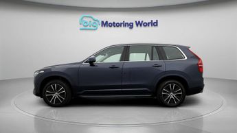 Volvo XC90 B5 MOMENTUM AWD
