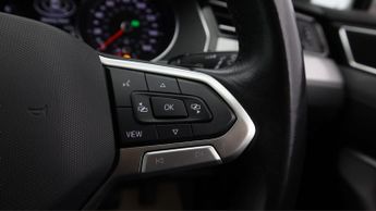 Volkswagen Passat SEL TSI EVO DSG