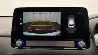 Hyundai KONA PREMIUM