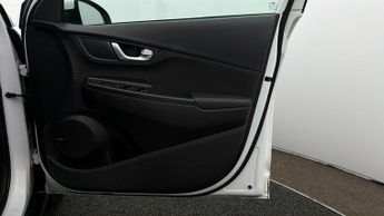 Hyundai KONA PREMIUM