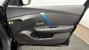 Citroen e-C4 SHINE PLUS