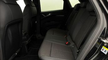 Audi Q4 e-tron S LINE