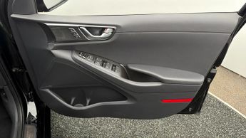 Hyundai IONIQ PREMIUM SE