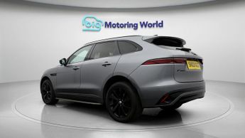 Jaguar F-PACE R-DYNAMIC BLACK
