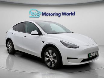 Tesla Model Y LONG RANGE AWD