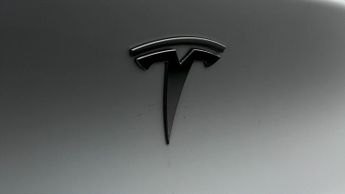 Tesla Model Y BASE