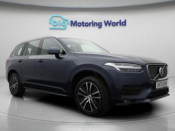Volvo XC90 B5 MOMENTUM AWD