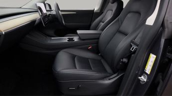 Tesla Model Y LONG RANGE AWD