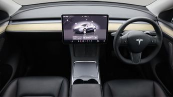 Tesla Model Y LONG RANGE AWD