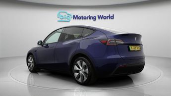 Tesla Model Y BASE