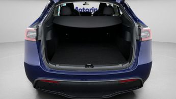 Tesla Model Y BASE
