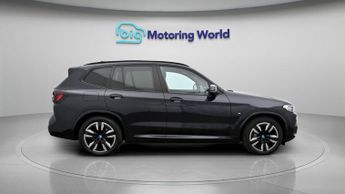 BMW iX3 M SPORT