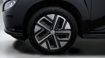 Hyundai KONA PREMIUM