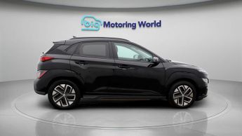 Hyundai KONA PREMIUM