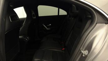 Mercedes-Benz CLA CLA 200 AMG LINE