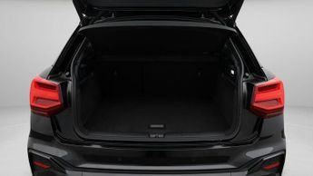 Audi Q2 TFSI S LINE BLACK EDITION