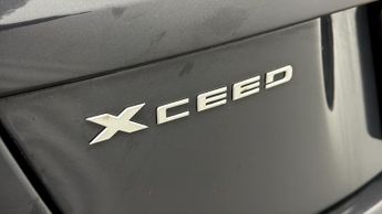 Kia XCeed XCEED 3