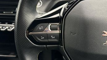 Peugeot E-2008 GT