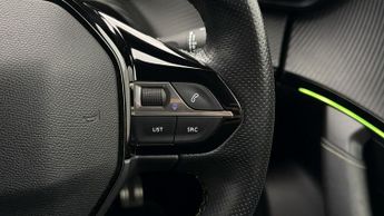 Peugeot E-2008 GT