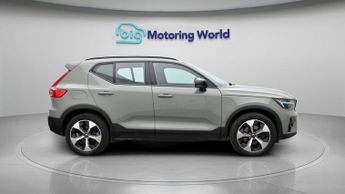 Volvo XC40 B3 PLUS