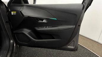 Peugeot 208 PURETECH ALLURE PREMIUM PLUS S/S