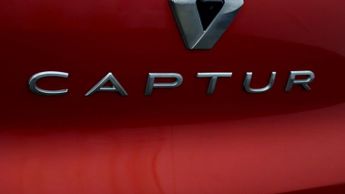 Renault Captur TECHNO E-TECH