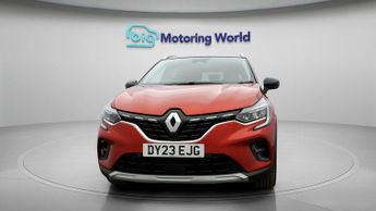 Renault Captur TECHNO E-TECH