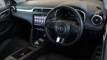 MG MG ZS TROPHY CONNECT