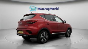 MG MG ZS TROPHY CONNECT