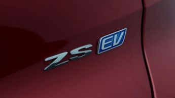 MG MG ZS TROPHY CONNECT