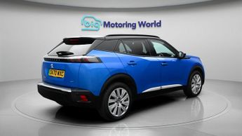 Peugeot E-2008 GT PREMIUM