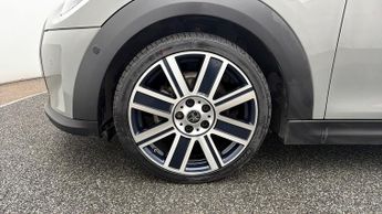 MINI Hatch COOPER EXCLUSIVE