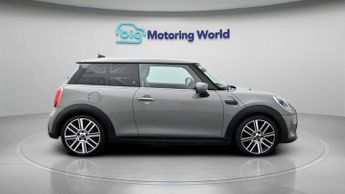 MINI Hatch COOPER EXCLUSIVE