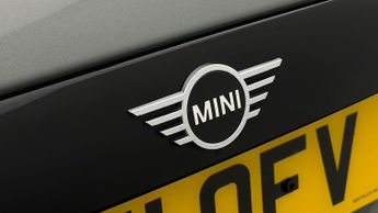 MINI Hatch COOPER EXCLUSIVE