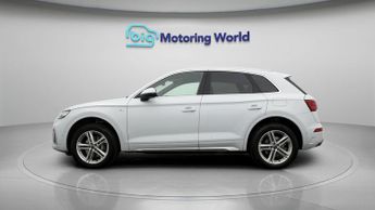 Audi Q5 TFSI E S LINE QUATTRO