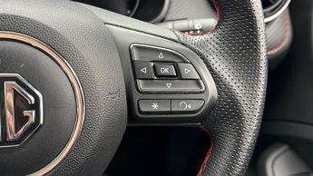 MG MG ZS TROPHY CONNECT