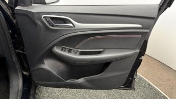 MG MG ZS TROPHY CONNECT