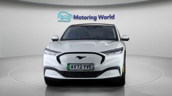 Ford Mustang Mach-E BASE