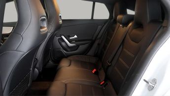 Mercedes-Benz CLA CLA 180 AMG LINE