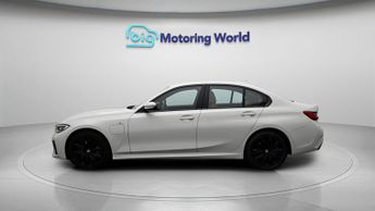 BMW 3 Series 330E M SPORT