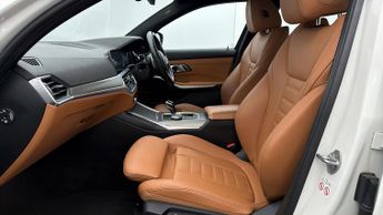 BMW 3 Series 330E M SPORT