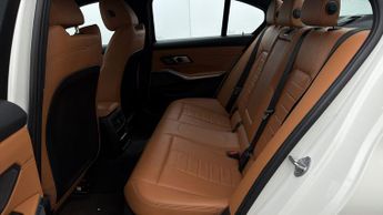 BMW 3 Series 330E M SPORT