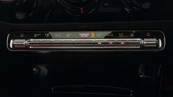 Mercedes-Benz CLA CLA 250 E AMG LINE PREMIUM PLUS