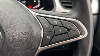 Renault Captur TECHNO E-TECH