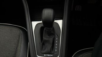 Renault Captur TECHNO E-TECH
